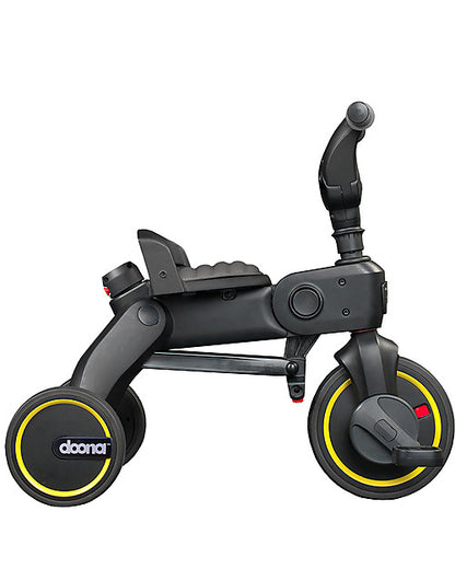 Triciclo Liki Trike S3 Grey + posa vaso Doona